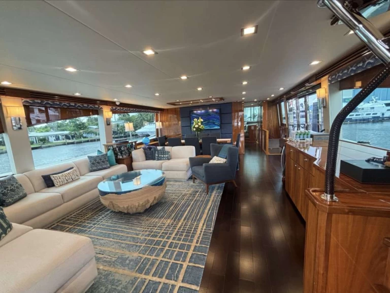 Viking Yachts INDIGO de alquiler a Nassau