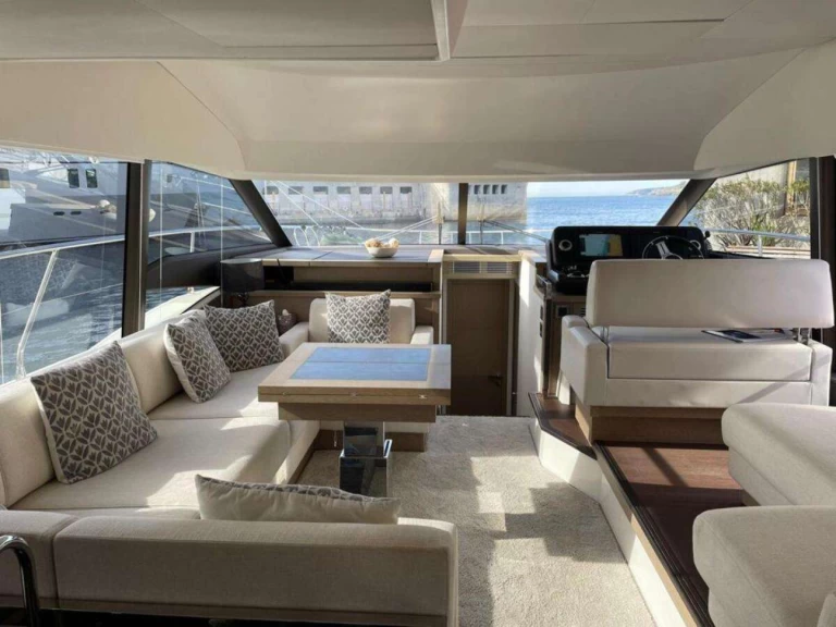 Alquiler Yate de lujo Jeanneau con o sin  título de navegación