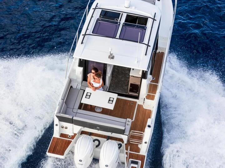 Jeanneau Merry Fisher 895 Cruiser de alquiler a Hyères