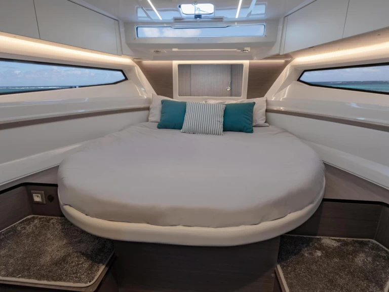 Alquiler de Jeanneau Merry Fisher 895 Cruiser en Hyères