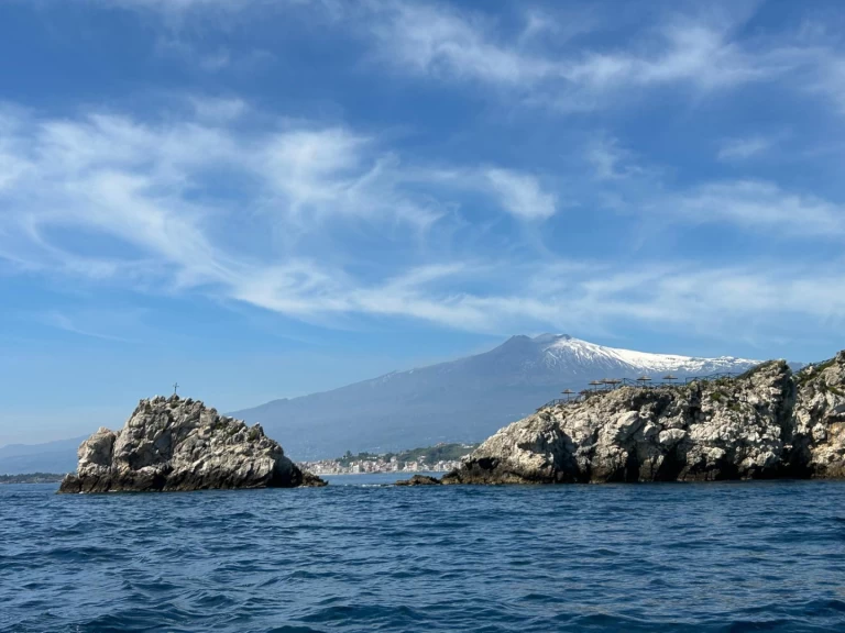 Alquiler Lancha Aquabat con o sin  título de navegación