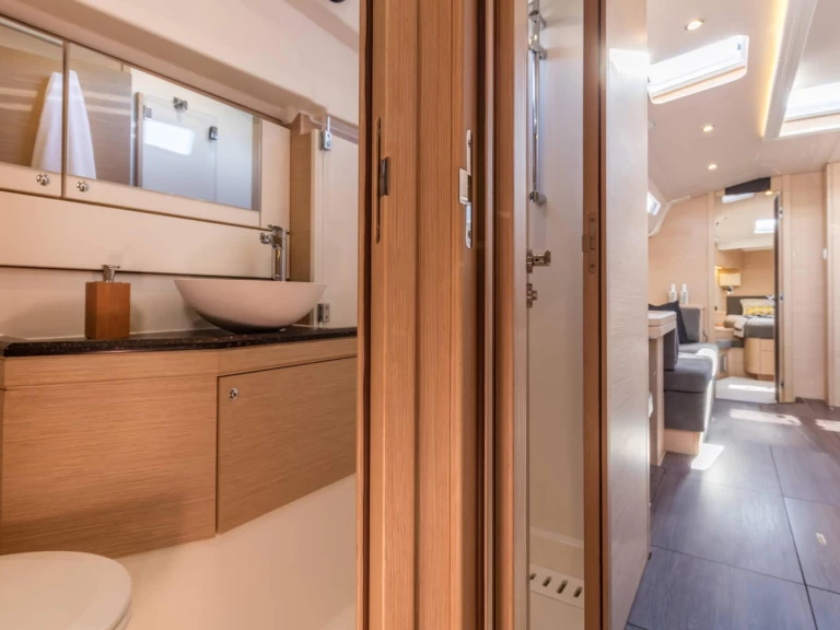 Velero para alquilar Fezzano al mejor precio