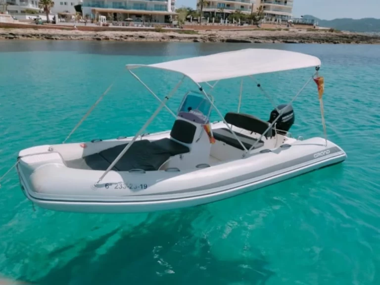 Alquiler de embarcaciones Grand Boats Golden Line G340EF enSant Antoni de Portmany en Samboat