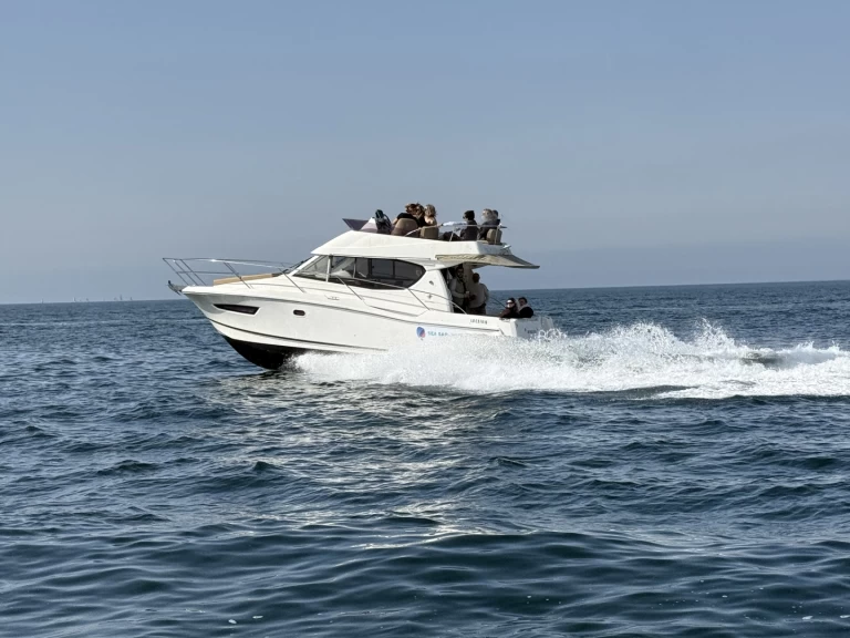 Alquiler de embarcaciones Jeanneau Merry Fisher 10 enPort la Forêt en Samboat