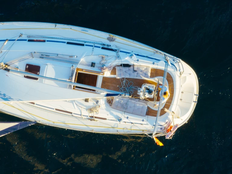 Alquiler de Bavaria Bavaria 36 Cruiser en Puerto Deportivo de Marbella