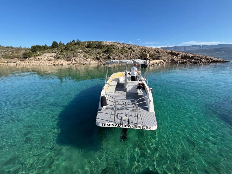 Alquiler de barcos Crikvenica barato de 740 open