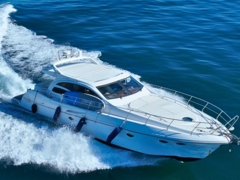 Innovazione e Progetti Alena 48 Hard Top de alquiler a Saint-Tropez