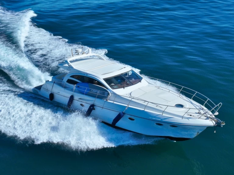 Innovazione e Progetti Alena 48 Hard Top de alquiler a Port Grimaud