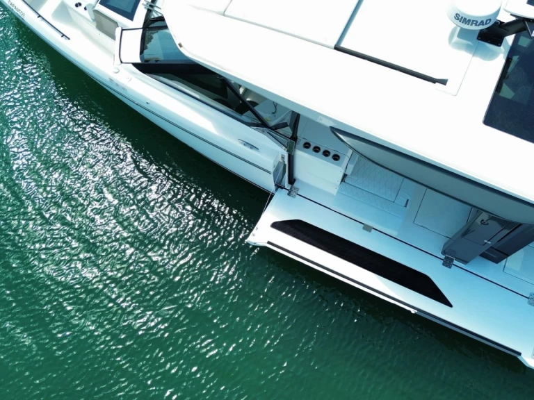 Alquiler de embarcaciones Saxdor Saxdor 400 GTO enAtenas en Samboat