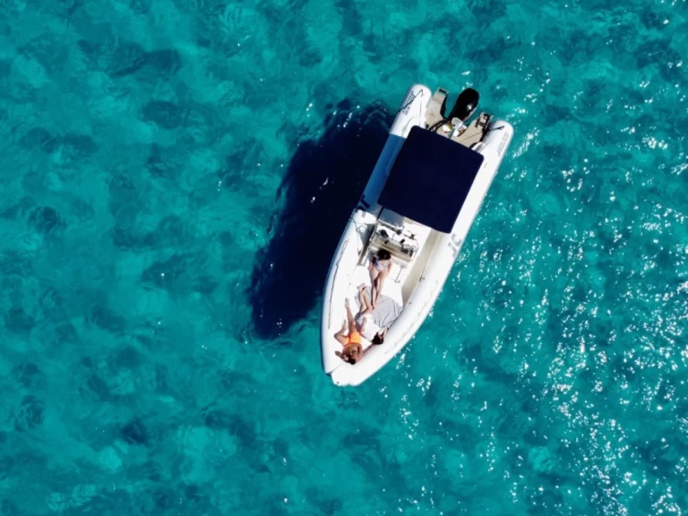 Neumática para alquilar Hvar al mejor precio