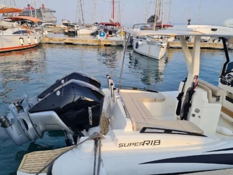 Alquiler de SuperRib Open 30 en Podstrana