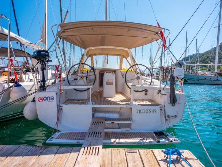 Bénéteau Oceanis 38.1 de alquiler a Fethiye