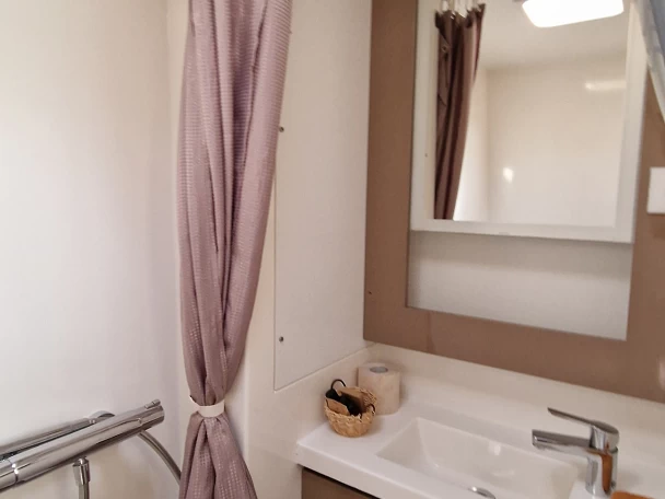 Catamarán para alquilar Rogoznica al mejor precio