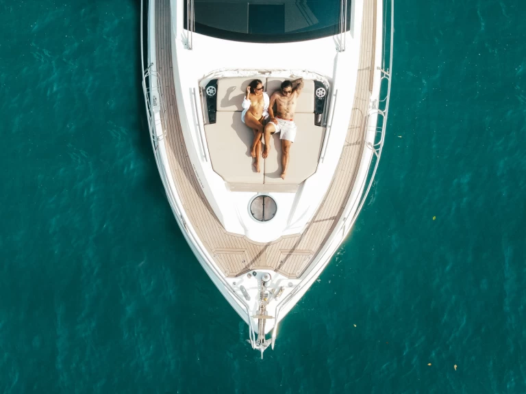 Alquiler de embarcaciones Cranchi Cranchi 58 Fly enAo Po en Samboat