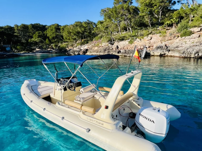 Alquiler de barcos Cala d'Or barato de vdpro600
