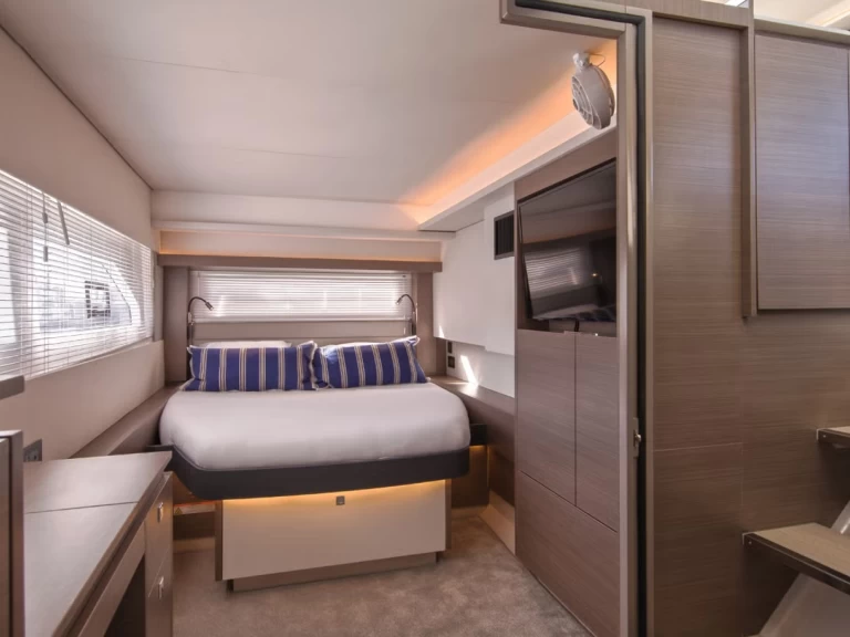 Alquiler de barcos Antibes barato de Leopard 53 Powercat