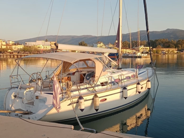 Velero para alquilar Piso Livadi al mejor precio