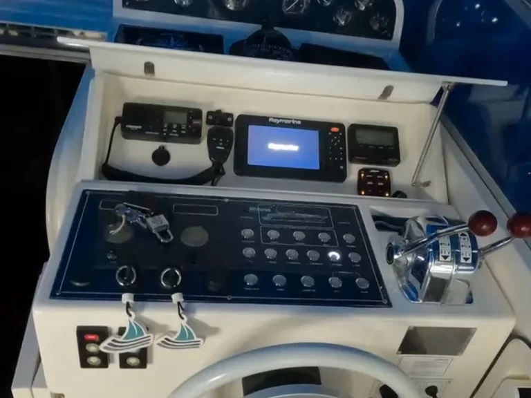 Alquiler Lancha en Nápoles - Fiart Fiart 36 Genius