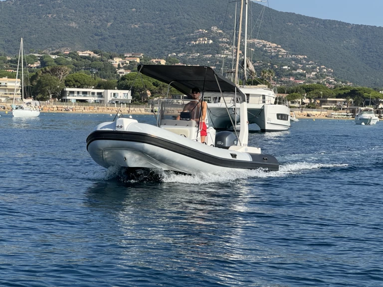 Capelli Tempest 626 de alquiler a Cavalaire-sur-Mer