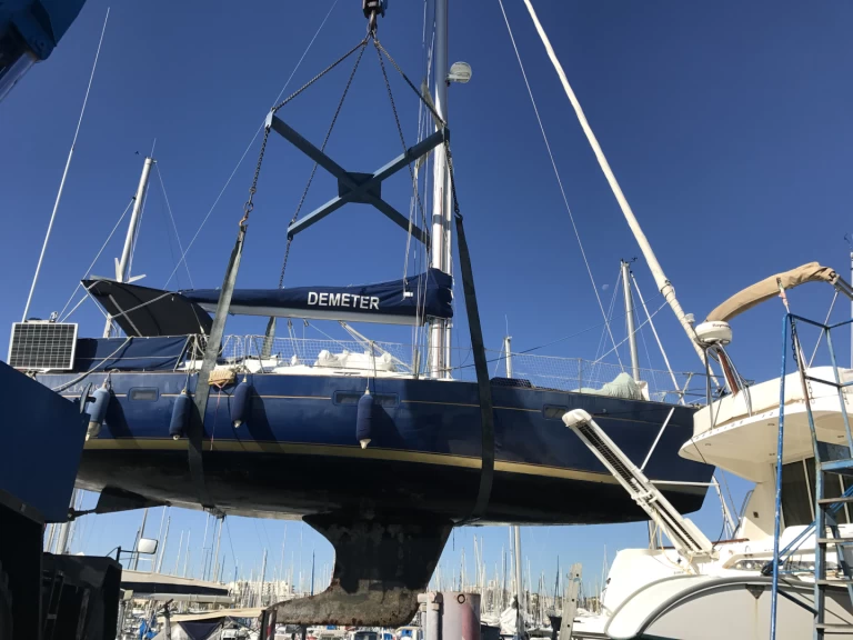 Alquiler de embarcaciones Bénéteau Oceanis 411 Celebration enSaint-Laurent-du-Var en Samboat