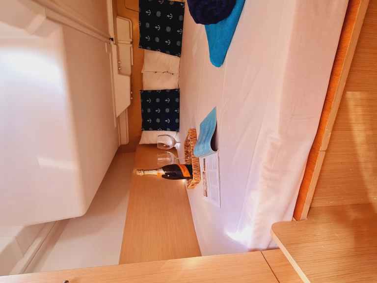 Alquiler de embarcaciones Bénéteau Oceanis 35.1 enPalermo en Samboat