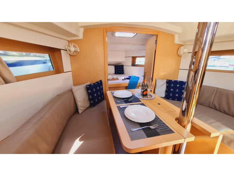 Alquiler de Velero, con o sin patrón Bénéteau Palermo