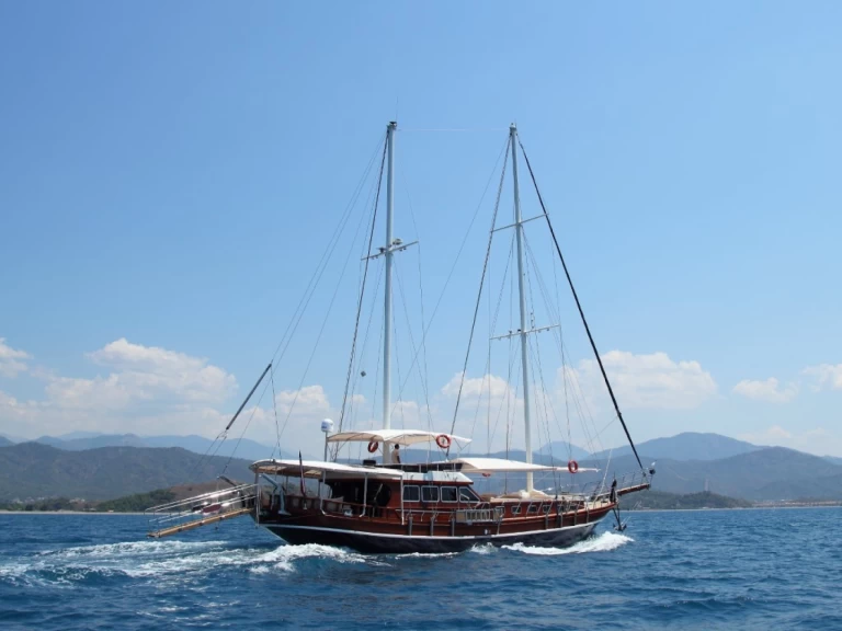 Alquiler de barcos Fethiye barato de wooden
