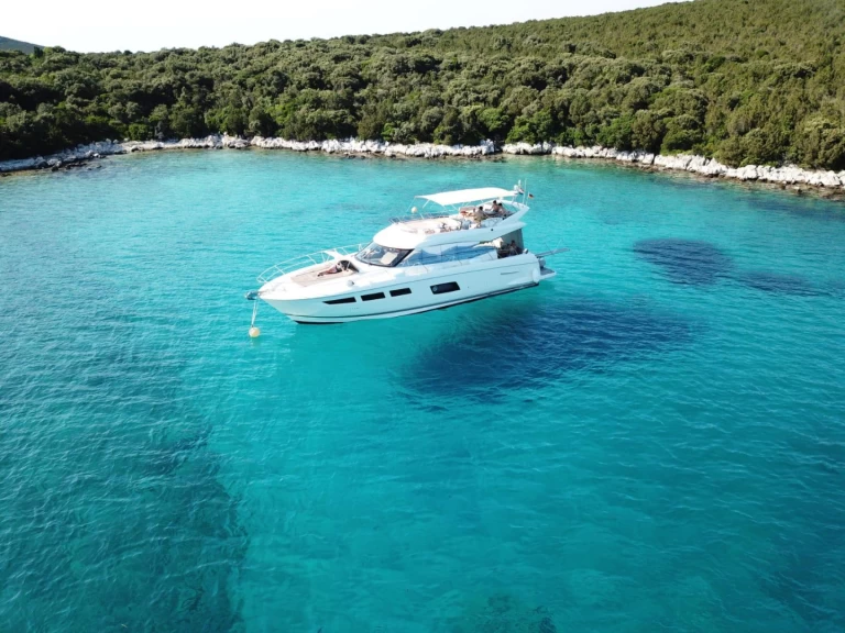 Alquiler Lancha Prestige con o sin  título de navegación