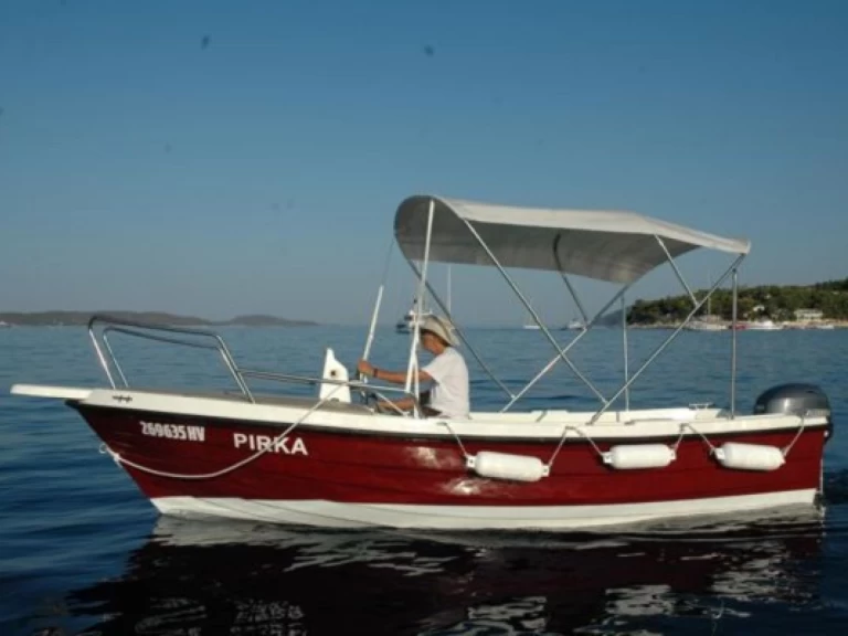 Alquiler de embarcaciones Nautica 500 enHvar en Samboat