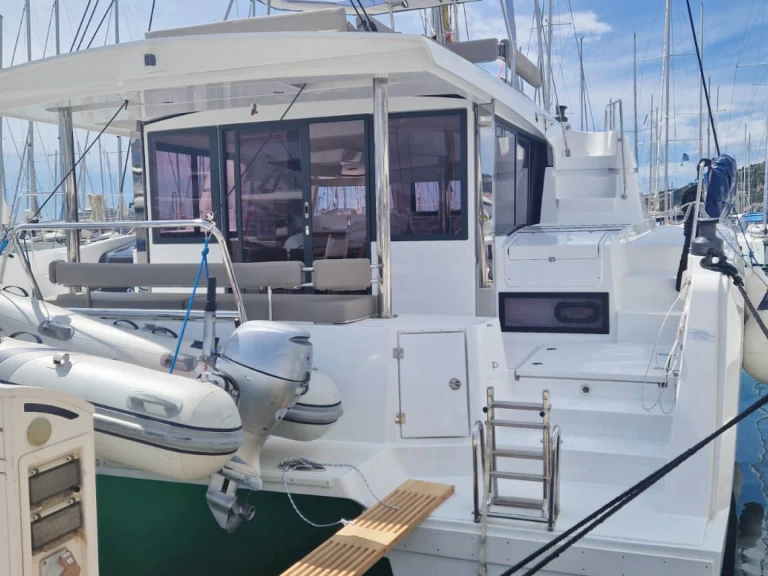 Alquiler Catamarán Bali con o sin  título de navegación