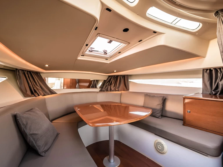 Alquiler de Lancha, con o sin patrón Jeanneau Madeira Islands