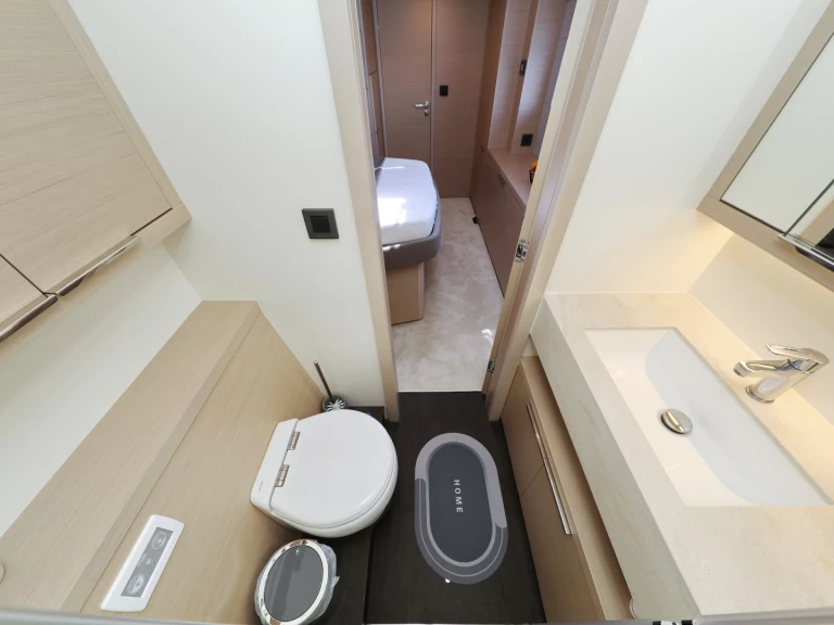 Alquiler de barcos Split barato de Lagoon 55