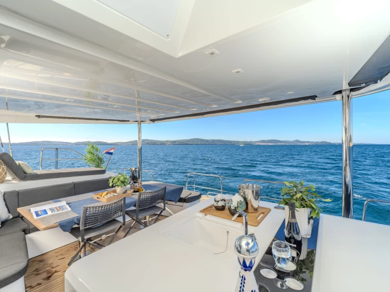 Alquiler Catamarán Lagoon con o sin  título de navegación