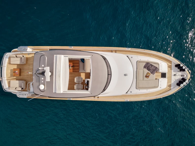 Alquiler Yate de lujo Azimut con o sin  título de navegación