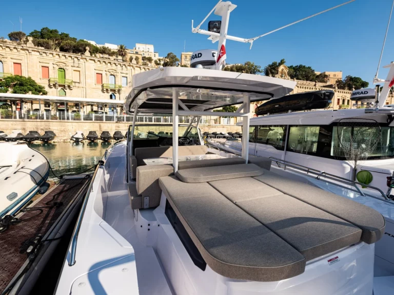 Alquiler de embarcaciones Axopar Axopar 37 Sun-Top enIl-Furjana en Samboat