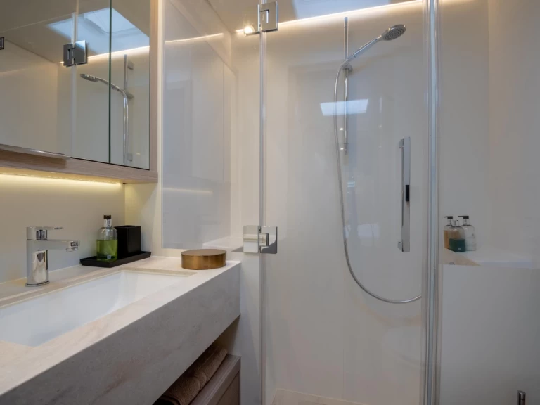 Alquiler Catamarán Lagoon con o sin  título de navegación