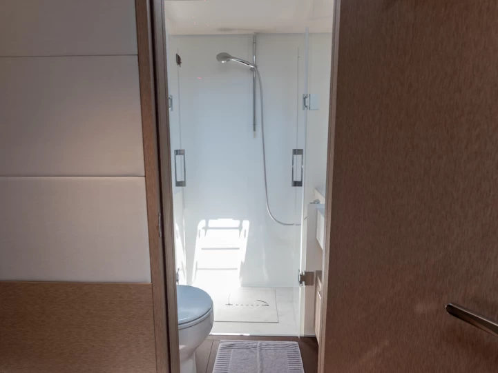 Alquiler de Catamarán, con o sin patrón Lagoon Split