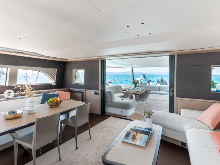 Alquiler Catamarán Lagoon con o sin  título de navegación