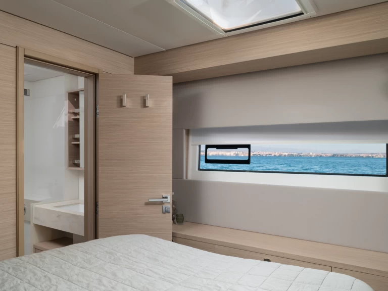 Alquiler de barcos Split barato de Lagoon 60