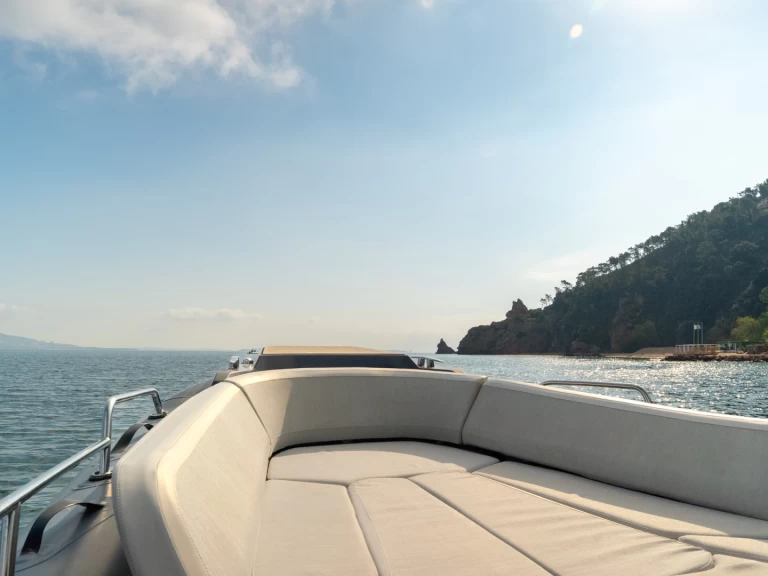 Alquiler de Zodiac Medline 9 en Mandelieu-la-Napoule