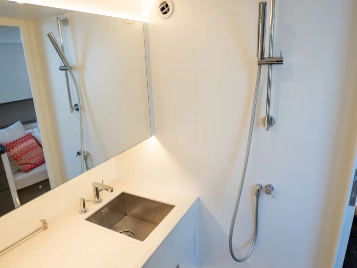 Alquiler de Vanquish 45 Open Rollerman en Théoule-sur-Mer