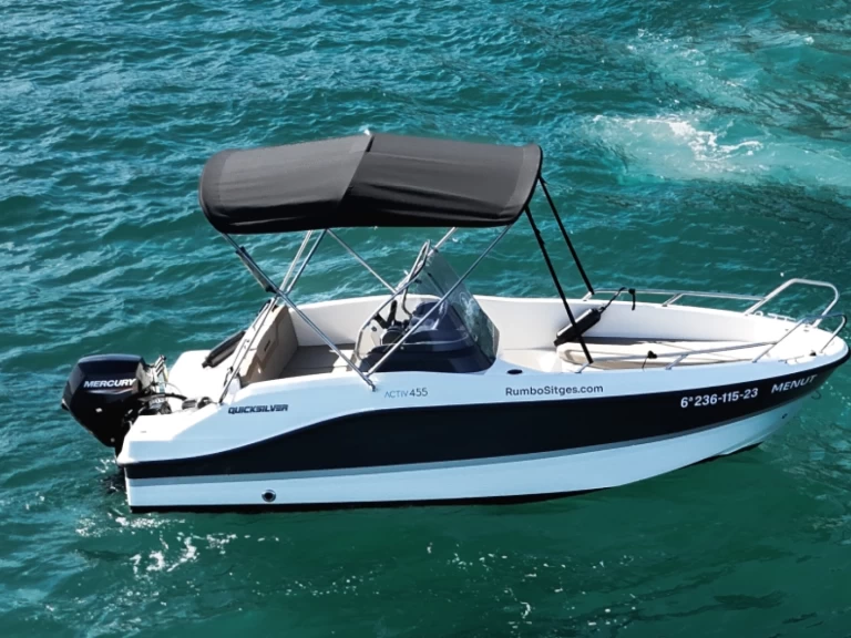 Alquiler de Quicksilver Activ 455 Open en Sitges