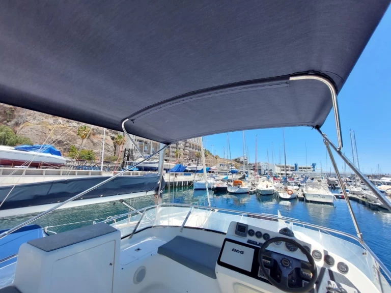 Alquiler Lancha Voyage con o sin  título de navegación