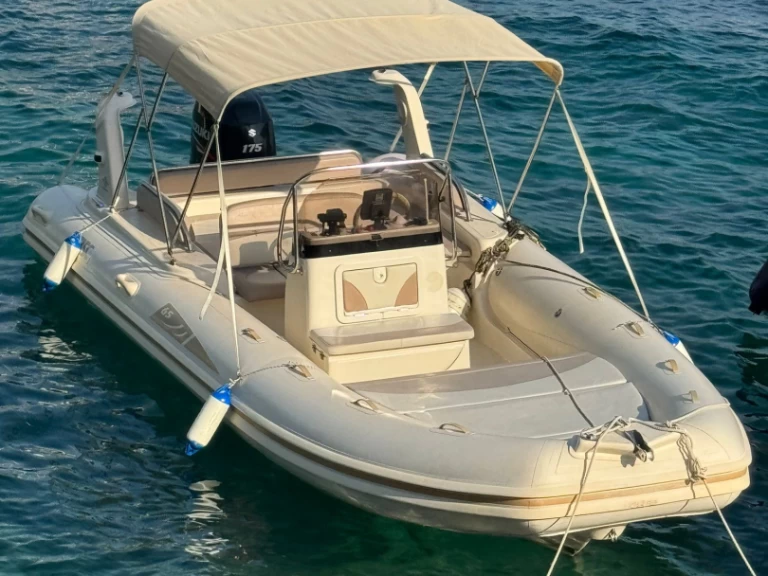 Alquiler de Bsc BSC 65 en Hvar