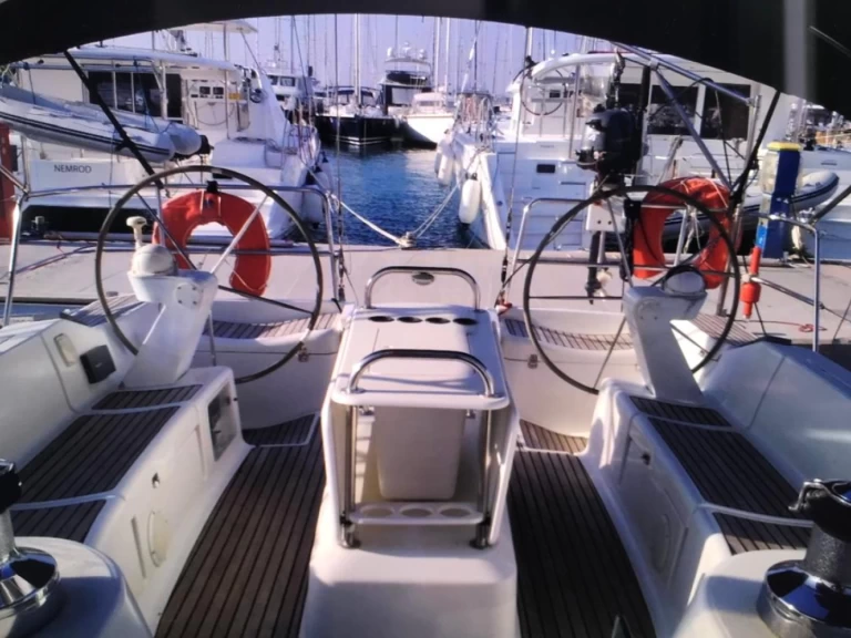 Alquiler de barcos Paros Port barato de Sun Odyssey 49