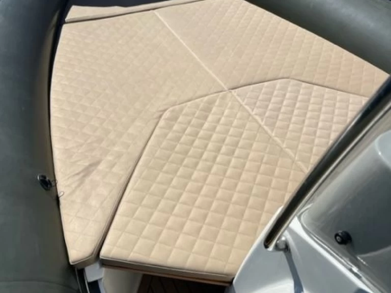 Alquiler de Neumática, con o sin patrón Capelli Port Grimaud