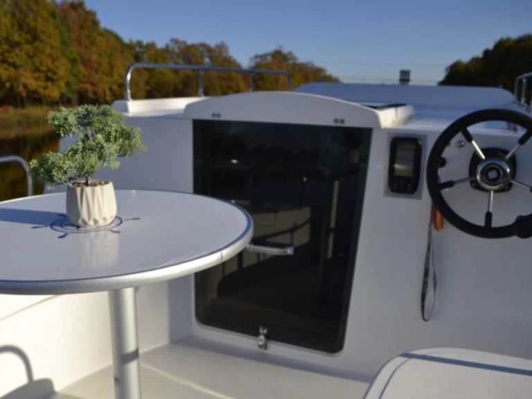 Alquiler de Woterfitz Voyager 860 en České Vrbné