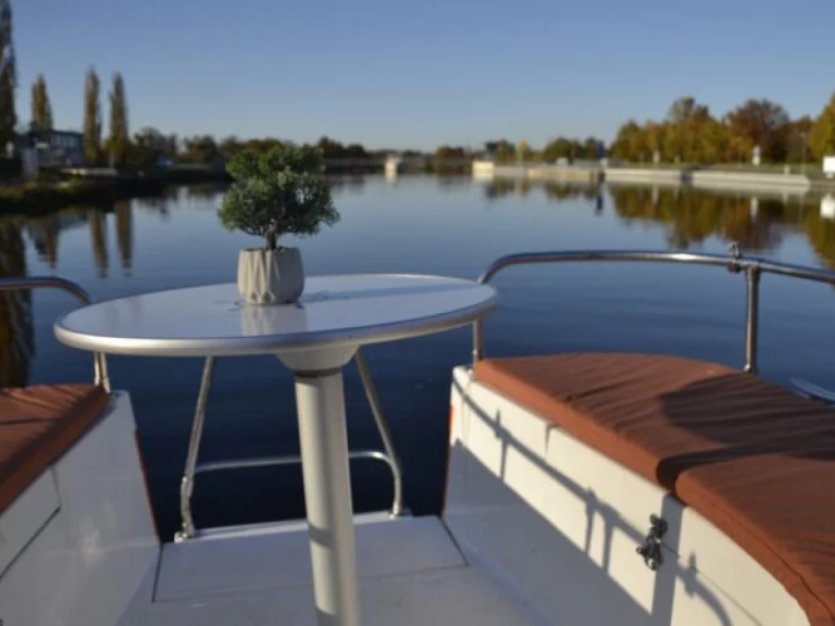 Alquiler de barcos České Vrbné barato de Voyager 860