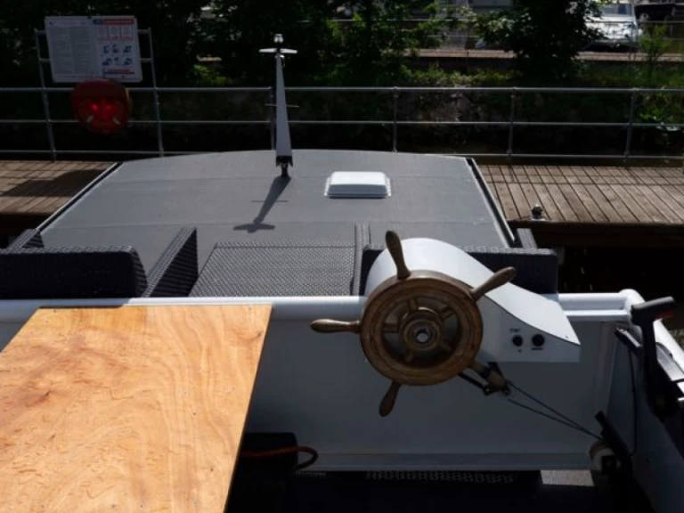 Alquiler de Traweller YB35 en České Vrbné