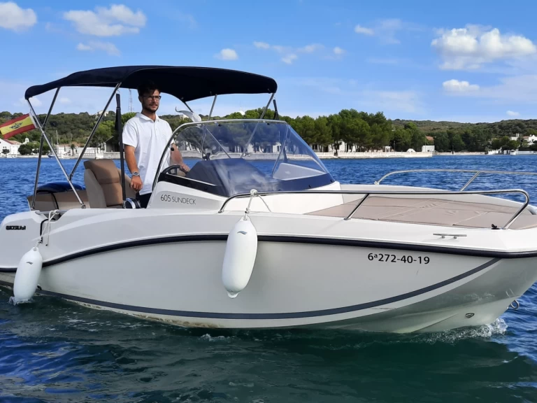 Alquiler de Quicksilver Activ 605 Open en Mahón